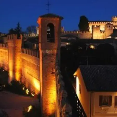 The Cherry House, Monterosa Appartement Petritoli