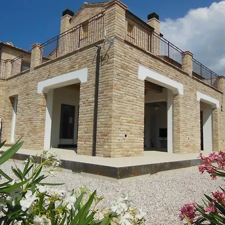 The Cherry House, Monterosa * Petritoli