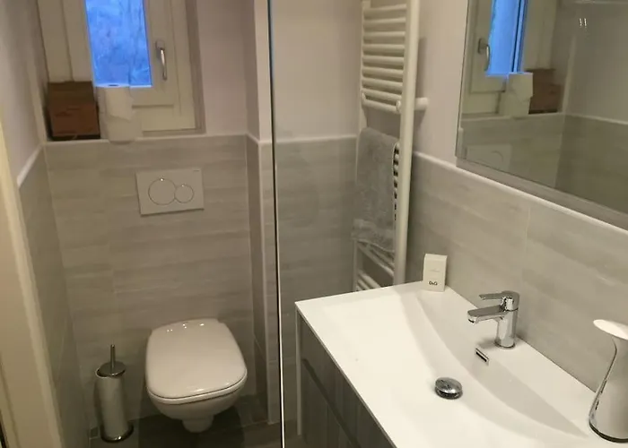 The Cherry House, Monterosa Apartment *